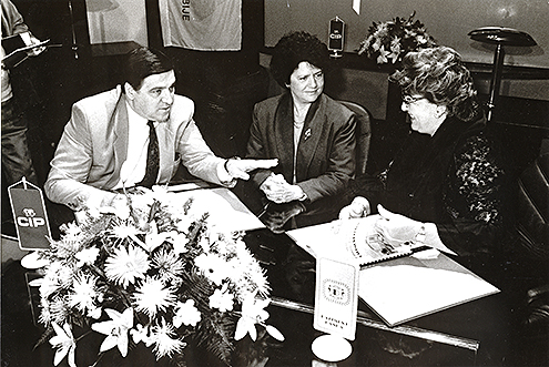 Gazda-Jezda i Dafina u raljama Službe 6