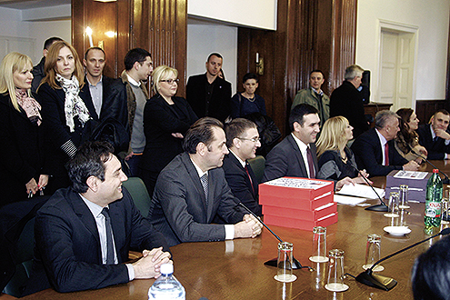 Patamuzovanje o državnom trošku 2 Patamuzovanje o državnom trošku 2