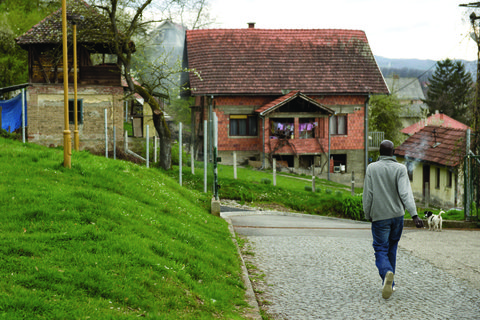 Netrpeljivost i šivaća mašina 1 Netrpeljivost i šivaća mašina 1