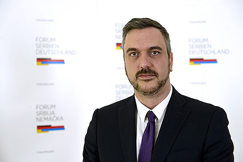 Prijateljstva ne postoje između država, već između ljudi 1 Prijateljstva ne postoje između država, već između ljudi 1