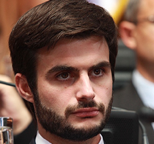 Lazar Krstić demisionirao Nedeljnik Vreme