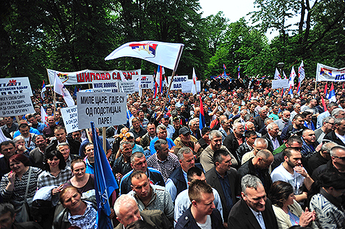 Kilometar između demokratije i izdaje 4