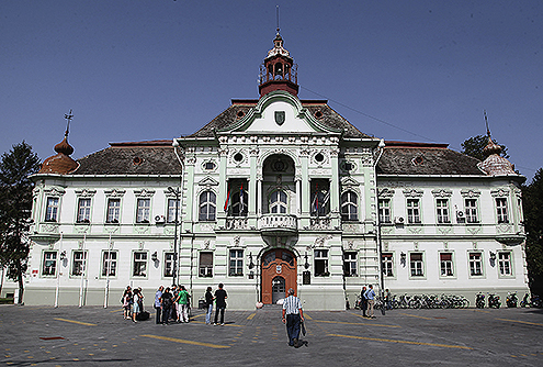 Zrenjanin treba da se preimenuje u Bečkerek 2 Zrenjanin treba da se preimenuje u Bečkerek 2