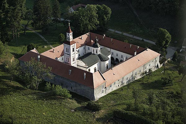 Fruškogorski manastiri 4