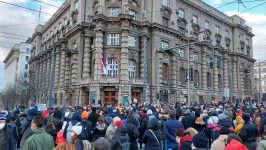 Protest ispred Vlade: Vidimo se posle Božića 12