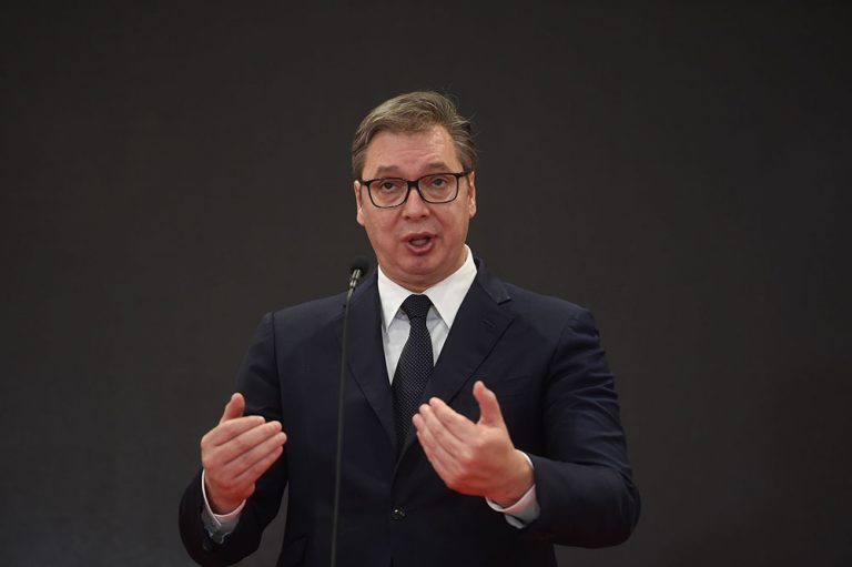 Predsednički kandidat Aleksandar Vučić: Samo je jedan 2 Predsednički kandidat Aleksandar Vučić: Samo je jedan 2