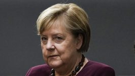 Angela Merkel: Maestro bez remek dela 22