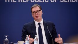 Godišnja konferencija Vučića: A od Predsednika 100 evra, 10.000, 20.000, 300.000 dinara 19