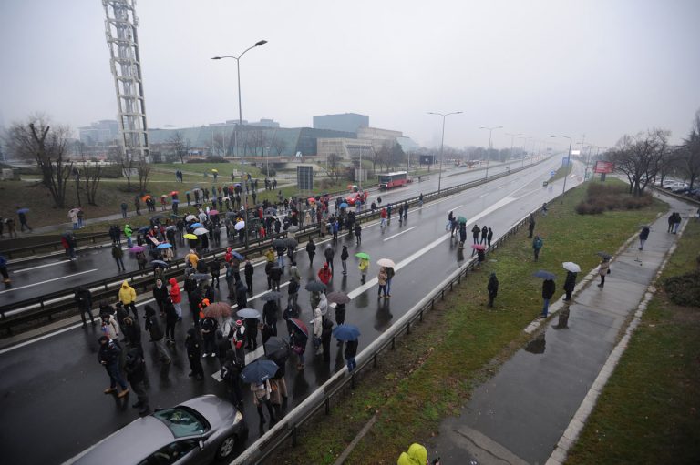 “Blokada za život”: Novi protesti, stari zahtevi i nikakva radikalizacija 2 “Blokada za život”: Novi protesti, stari zahtevi i nikakva radikalizacija 2