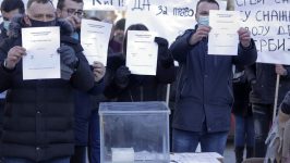 Referendum na Kosovu: Srbi glasaju u Kuršumliji, Novom Pazaru, Raški i Vranju 17