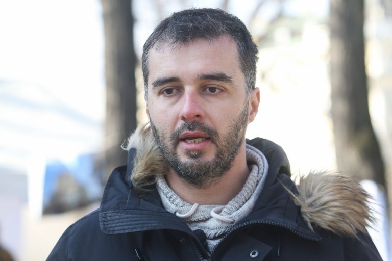 Leteći start: Velikim prezirom na veliki protest 2 Leteći start: Velikim prezirom na veliki protest 2