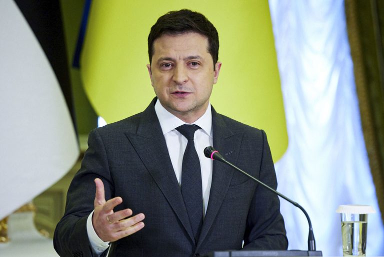 Predsednik Ukrajine: Svako sposoban za rat treba da uzme oružje u ruke 2