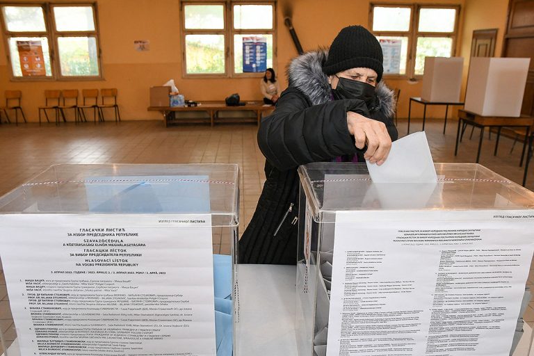 Izgubljeni legitimitet naprednjaka u Novom Sadu 2 Izgubljeni legitimitet naprednjaka u Novom Sadu 2