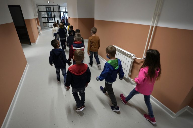 Svetska zdravstvena organizacija: Nepoznati hepatitis koji napada decu 2 Svetska zdravstvena organizacija: Nepoznati hepatitis koji napada decu 2