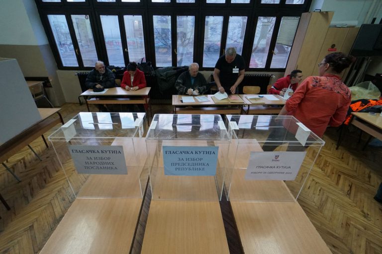 RIK: Praznik demokratije, izlaznost do 18 časova skoro 51 osto 2 RIK: Praznik demokratije, izlaznost do 18 časova skoro 51 osto 2