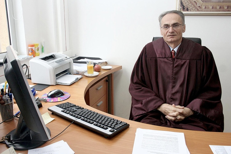 Branko Perić: Više nema logičnih predviđanja za BiH 2 Branko Perić: Više nema logičnih predviđanja za BiH 2