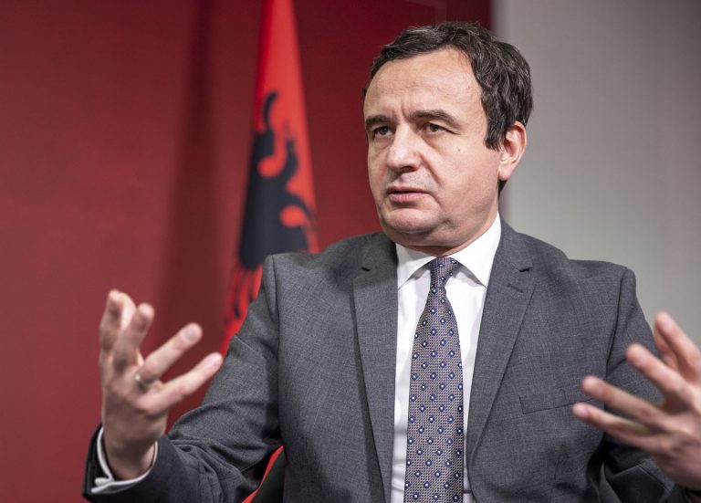 Dijalog između Beograda i Prištine: „Mali Putin Vučić“ protiv „malog balkanskog Hitlera Kurtija“ 2 Dijalog između Beograda i Prištine: „Mali Putin Vučić“ protiv „malog balkanskog Hitlera Kurtija“ 2