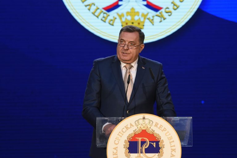 Bonskim ovlašćenjima na Dodika: Poništen Zakon o nepokretnoj imovini RS 2 Bonskim ovlašćenjima na Dodika: Poništen Zakon o nepokretnoj imovini RS 2