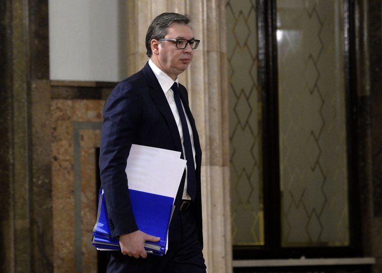 Hit-tvitovanje Aleksandra Vučića: Gospodar izbora 2 Hit-tvitovanje Aleksandra Vučića: Gospodar izbora 2