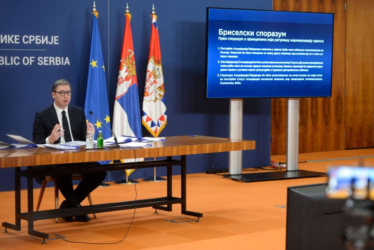 Obraćanje Aleksandra Vučića: Uvođenje u Evropu oca i brata 2 Obraćanje Aleksandra Vučića: Uvođenje u Evropu oca i brata 2