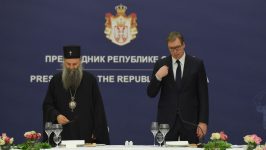 Vučić Porfiriju: Da pomogne patrijarh da ljudi shvate koliko je sve teško 10