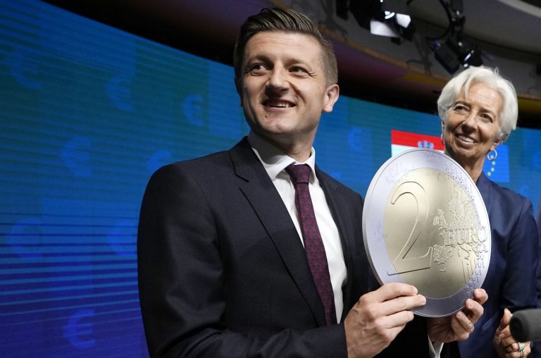 Kuna ide u istoriju: Hrvatska od 1. januara u evrozoni 2 Kuna ide u istoriju: Hrvatska od 1. januara u evrozoni 2