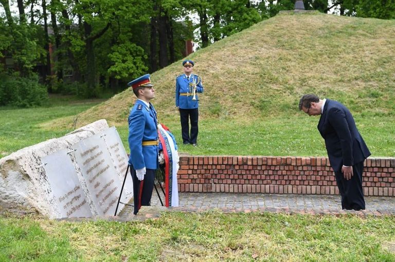 U senci Jasenovca: Pravedničkim besom na ustašku mržju 2 U senci Jasenovca: Pravedničkim besom na ustašku mržju 2