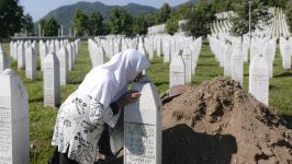 Regionalne rezolucije o Srebrenici: Čin pijeteta ili „nož u srpska leđa“  10