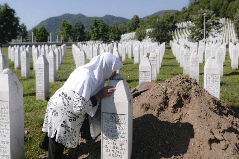 Regionalne rezolucije o Srebrenici: Čin pijeteta ili „nož u srpska leđa“  2