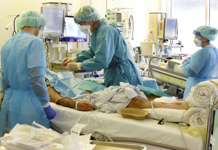 Korona virus: Ponovo zabranjene posete zdravstvenim ustanovama 2 Korona virus: Ponovo zabranjene posete zdravstvenim ustanovama 2