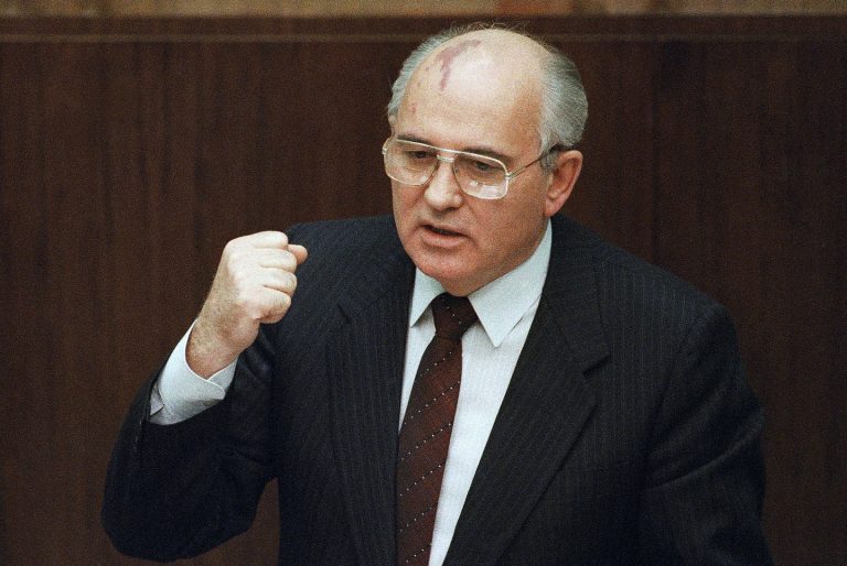 Tuga i radost: Kome je umro Gorbačov 2