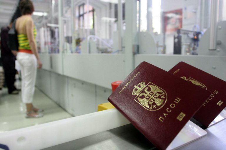 Srpski pasoši za Ruse: Srbija rizikuje viznu liberalizaciju sa EU 2