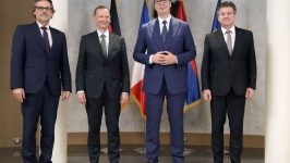 Obraćanje Aleksandra Vučića: Između Zapada i Zavetnika 18