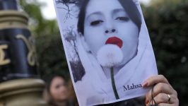 Protesti u Iranu: Ženska tela su postala ideološko bojno polje 22