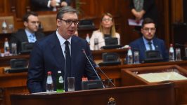 Predsednik Srbije u Skupštini o Kosovu: Mir uprkos svemu 16