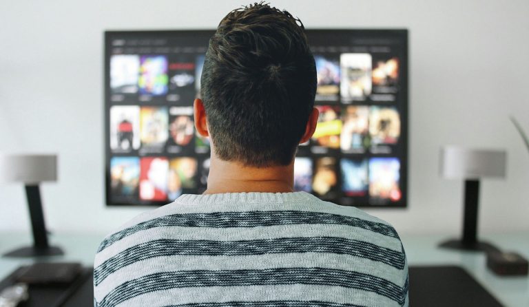 Teškoće striming servisa: Netfliks sa reklamama, ili skuplja pretplata 2 Teškoće striming servisa: Netfliks sa reklamama, ili skuplja pretplata 2