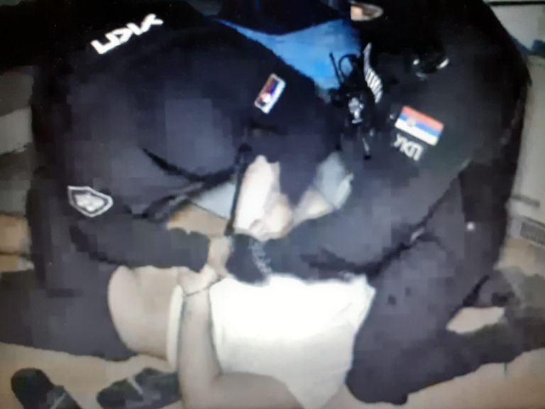 Hapšenje „Vračaraca“: Uhapšeno 17 pripadnika kriminalne grupe povezane sa kavčanima 2 Hapšenje „Vračaraca“: Uhapšeno 17 pripadnika kriminalne grupe povezane sa kavčanima 2