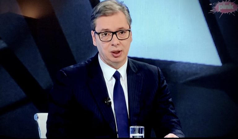 Aleksandar Vučić u „Hit tvitu“: Mene vole, meni veruju Srbi na Kosovu 2