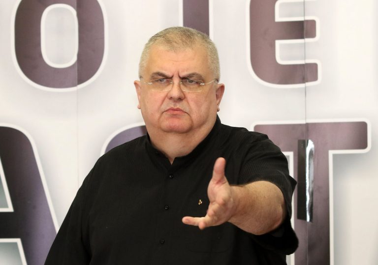 Liga i naprednjaci: Okasneli novosadski razvod 2 Liga i naprednjaci: Okasneli novosadski razvod 2