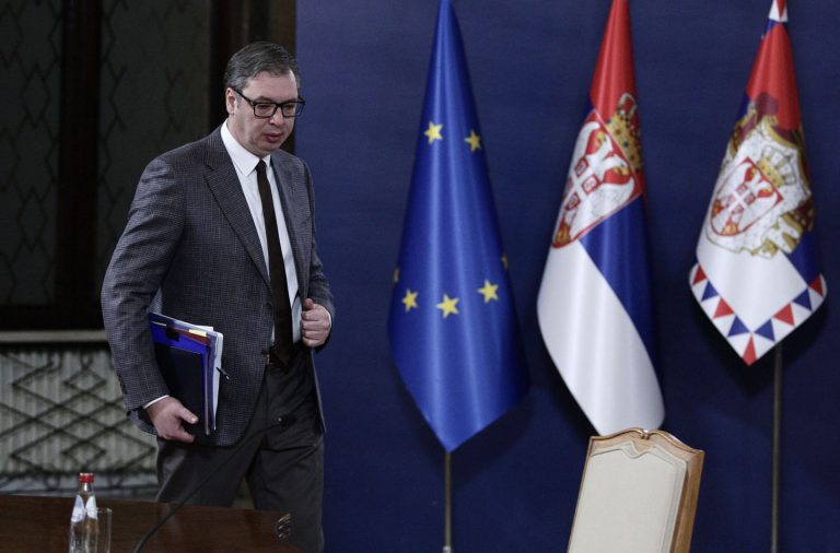 Obraćanje Aleksandra Vučića: Ili Kosovo, ili zlatno doba 2