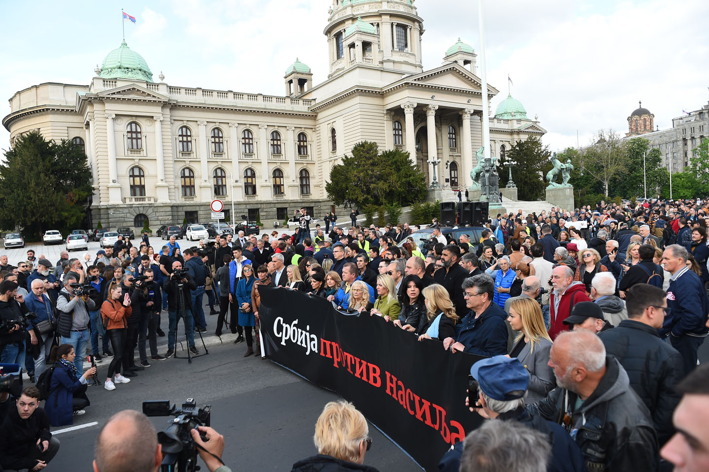Beograd Krenula protestna šetnja (FOTO) "Srbija protiv nasilja