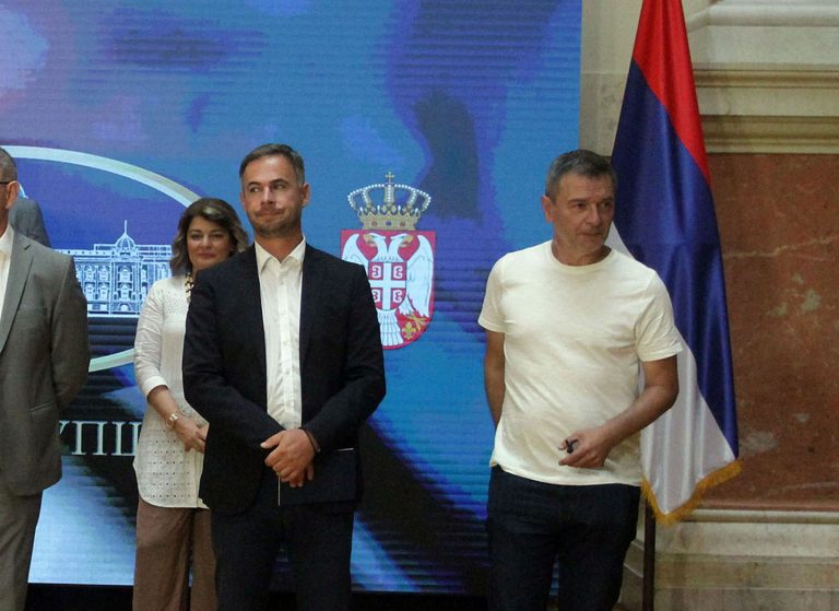 Aleksić i Ćuta formirali poslanički klub i glavni zadatak im je ujedinjenje opozicije 2