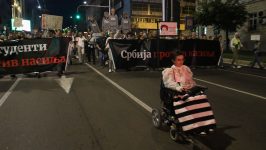 Burno u Beogradu: Protest "Srbija protiv nasilja", Prajd šetnja i promocija mladih kadeta 1
